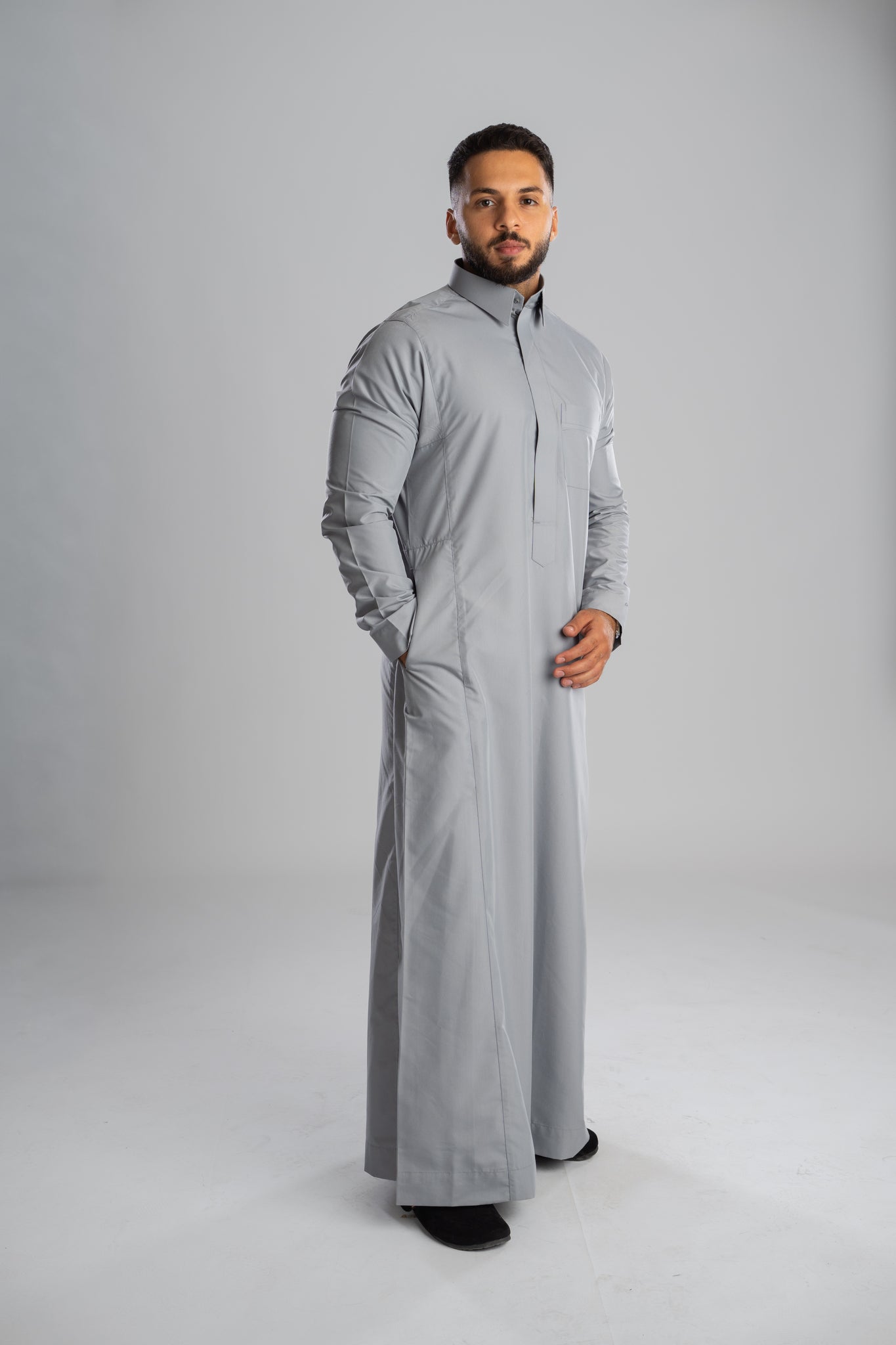 Saudi Thobe for Men – Classic Full-Collar Cotton Thobe - Gray