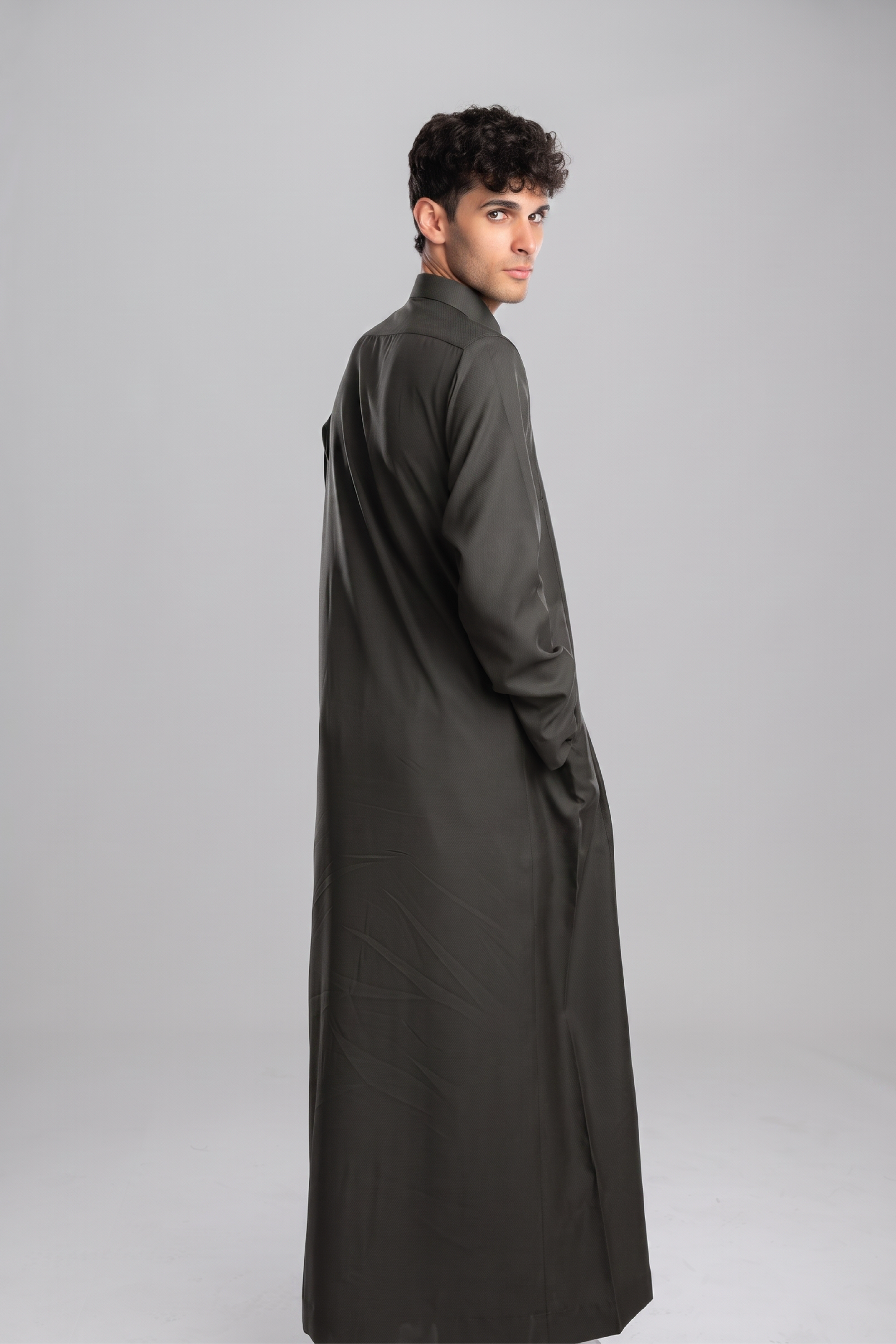 ثوب نجد - رمادي